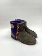 Picture of Sheepskin Shorties | forest purple with Braid | Size 4